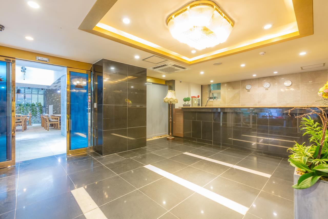 The Evelyn Hotel Seoul Bagian luar foto