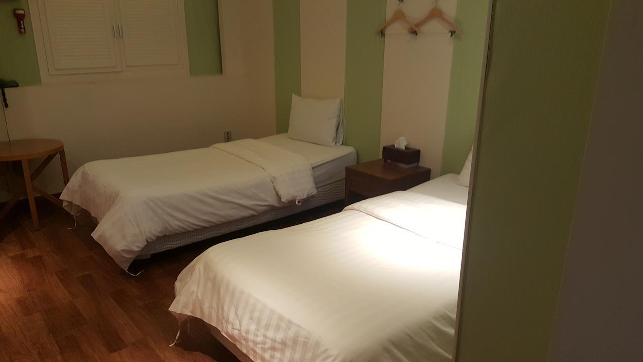 The Evelyn Hotel Seoul Bagian luar foto